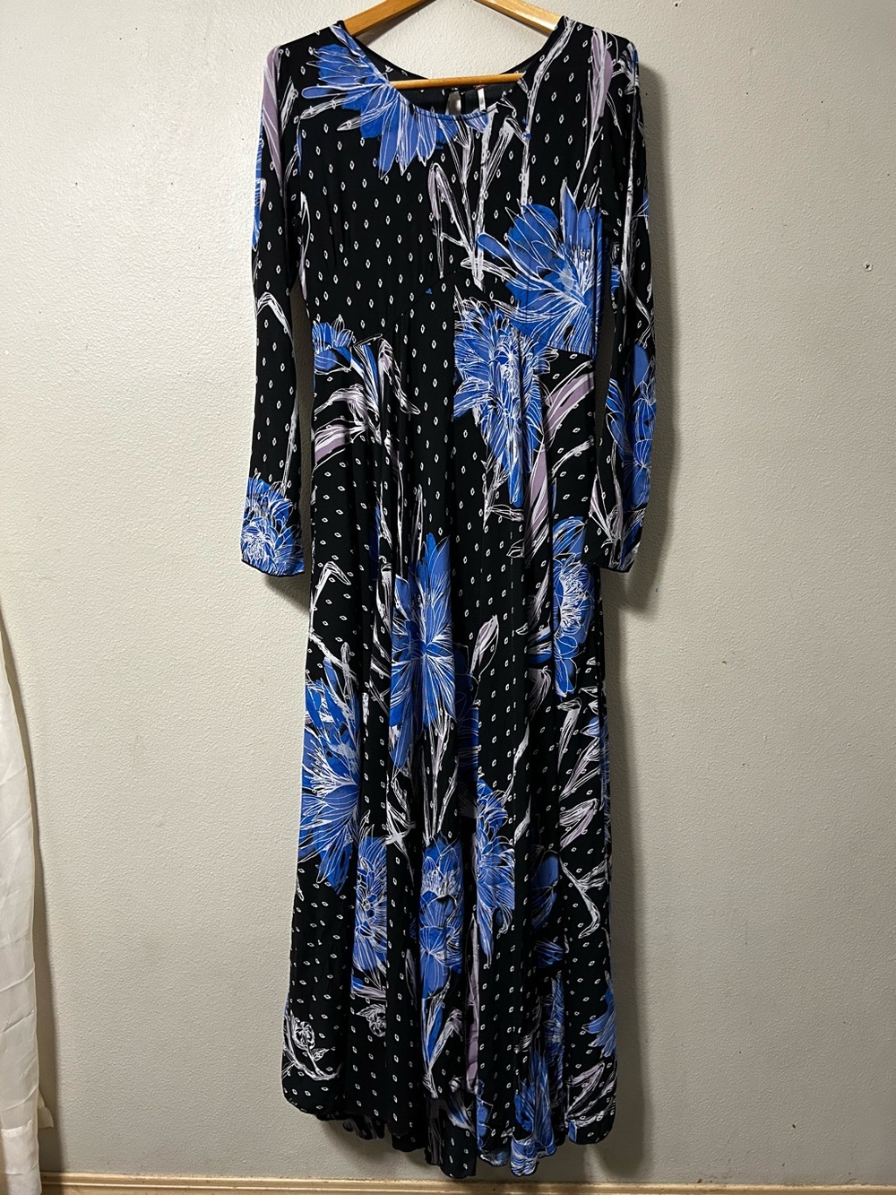Free People First Kiss printed maxi dres Boho Western Boho Romantic size M - Picture 2 of 11